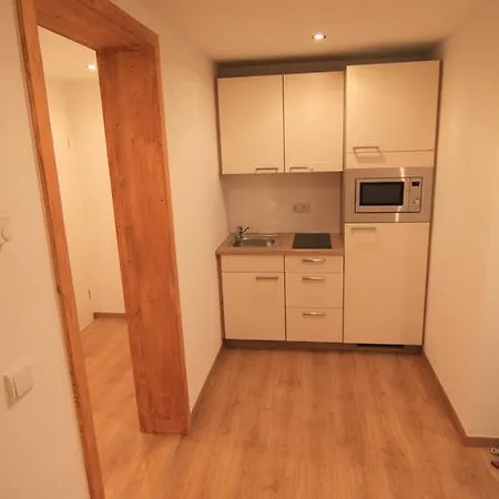 City בית הארחה ארפורט